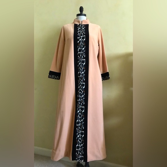 Vintage Other - Vintage Vanity Fair House Coat